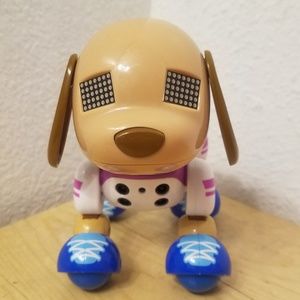 Zoomer Zuppy "Kicks"